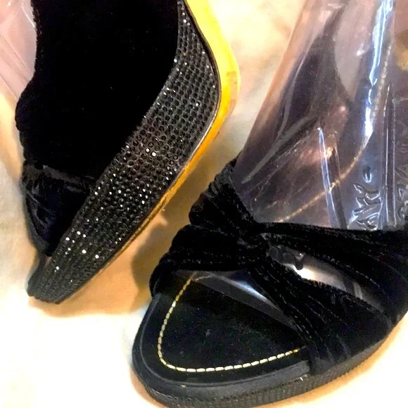 Rene Caovilla open toe rhinestone heels, Sz 9 (40) - Picture 4 of 9